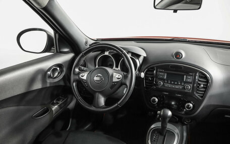 Nissan Juke II, 2012 год, 1 049 000 рублей, 10 фотография