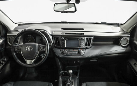Toyota RAV4, 2015 год, 2 089 000 рублей, 11 фотография