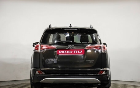 Toyota RAV4, 2015 год, 2 089 000 рублей, 7 фотография