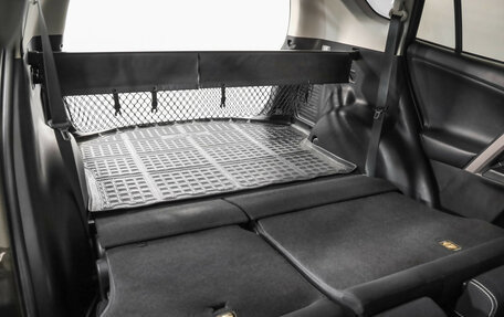 Toyota RAV4, 2015 год, 2 089 000 рублей, 24 фотография
