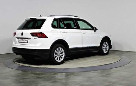 Volkswagen Tiguan II, 2018 год, 2 457 000 рублей, 8 фотография