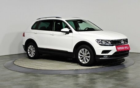 Volkswagen Tiguan II, 2018 год, 2 457 000 рублей, 3 фотография