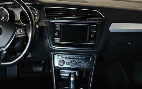 Volkswagen Tiguan II, 2018 год, 2 457 000 рублей, 14 фотография