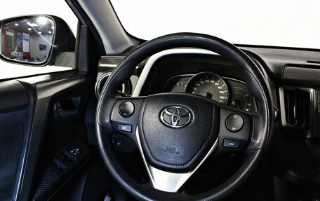 Toyota RAV4, 2014 год, 1 697 000 рублей, 13 фотография