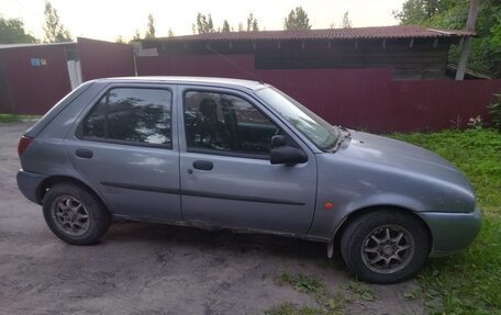 Ford Fiesta, 1998 год, 65 000 рублей, 2 фотография
