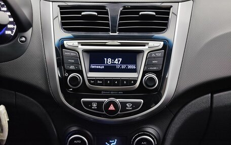 Hyundai Solaris II рестайлинг, 2016 год, 1 250 000 рублей, 18 фотография