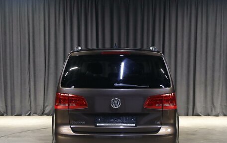 Volkswagen Touran III, 2014 год, 999 000 рублей, 12 фотография