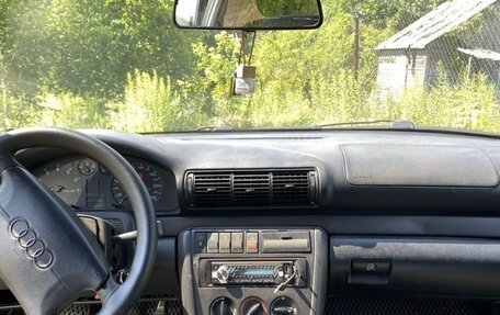 Audi A4, 1996 год, 200 000 рублей, 10 фотография