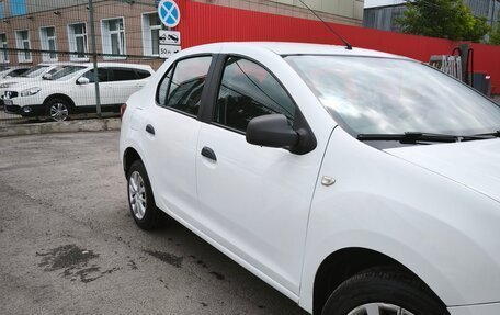 Renault Logan II, 2018 год, 750 000 рублей, 15 фотография