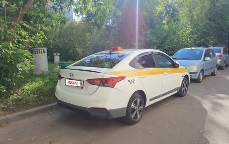 Hyundai Solaris II рестайлинг, 2019 год, 630 000 рублей, 4 фотография