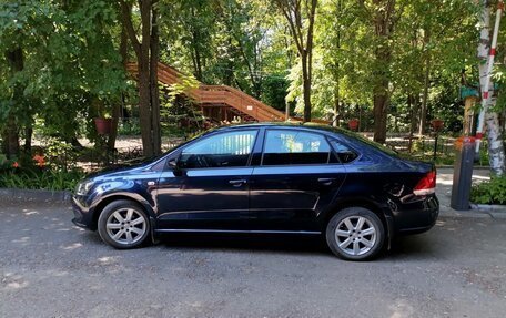 Volkswagen Polo VI (EU Market), 2013 год, 820 000 рублей, 2 фотография