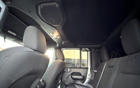 Jeep Wrangler, 2021 год, 3 750 000 рублей, 19 фотография