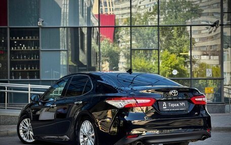 Toyota Camry, 2018 год, 3 375 000 рублей, 5 фотография