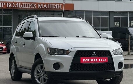 Mitsubishi Outlander III рестайлинг 3, 2011 год, 969 000 рублей, 4 фотография