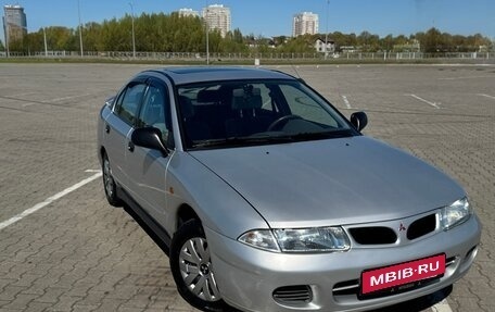 Mitsubishi Carisma I, 1997 год, 400 000 рублей, 1 фотография