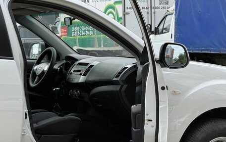 Mitsubishi Outlander III рестайлинг 3, 2011 год, 969 000 рублей, 8 фотография