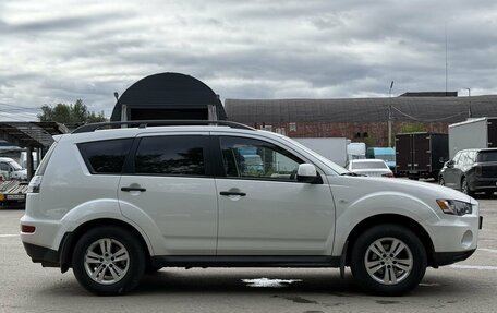 Mitsubishi Outlander III рестайлинг 3, 2011 год, 969 000 рублей, 12 фотография