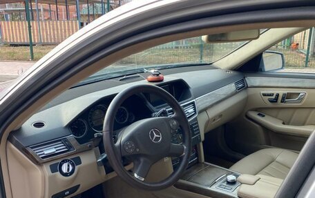 Mercedes-Benz E-Класс, 2009 год, 1 300 000 рублей, 10 фотография