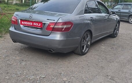 Mercedes-Benz E-Класс, 2009 год, 1 300 000 рублей, 3 фотография