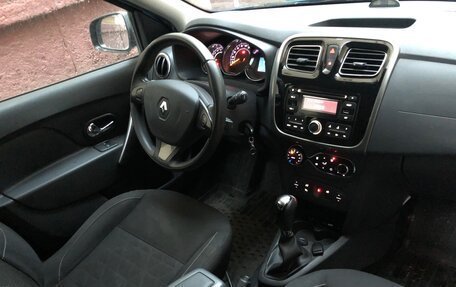 Renault Sandero II рестайлинг, 2016 год, 1 099 000 рублей, 9 фотография