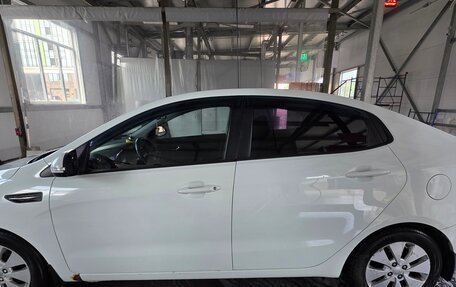 KIA Rio III рестайлинг, 2012 год, 850 000 рублей, 10 фотография