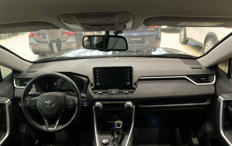 Toyota RAV4, 2020 год, 2 750 000 рублей, 17 фотография