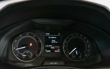 Skoda Rapid II, 2022 год, 1 670 000 рублей, 19 фотография