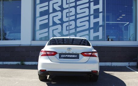 Toyota Camry, 2018 год, 2 450 000 рублей, 4 фотография
