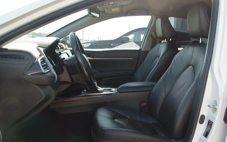 Toyota Camry, 2018 год, 2 450 000 рублей, 7 фотография