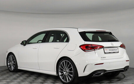 Mercedes-Benz A-Класс, 2019 год, 2 477 000 рублей, 8 фотография