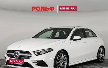 Mercedes-Benz A-Класс, 2019 год, 2 477 000 рублей, 2 фотография