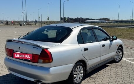 Mitsubishi Carisma I, 1997 год, 400 000 рублей, 2 фотография