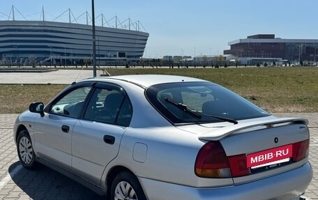 Mitsubishi Carisma I, 1997 год, 400 000 рублей, 4 фотография