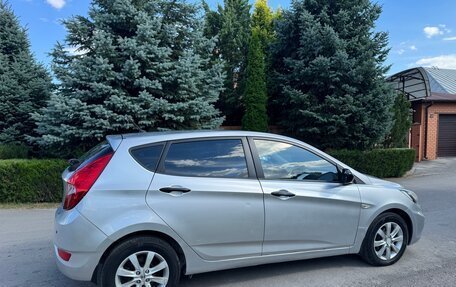 Hyundai Solaris II рестайлинг, 2012 год, 648 000 рублей, 6 фотография