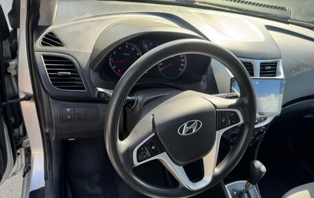 Hyundai Solaris II рестайлинг, 2012 год, 648 000 рублей, 15 фотография