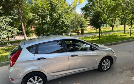 Hyundai Solaris II рестайлинг, 2012 год, 648 000 рублей, 31 фотография