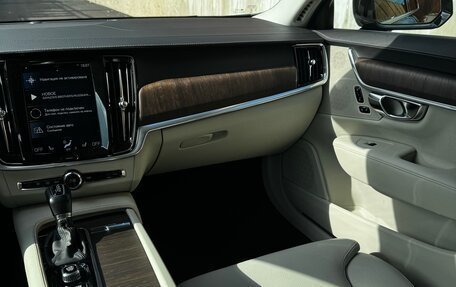 Volvo S90 II рестайлинг, 2021 год, 4 000 000 рублей, 11 фотография