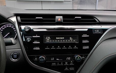 Toyota Camry, 2018 год, 2 269 000 рублей, 11 фотография