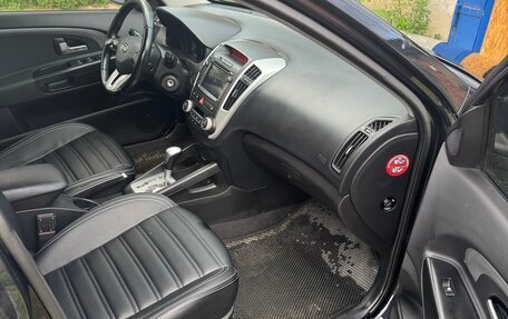 KIA cee'd I рестайлинг, 2011 год, 900 000 рублей, 8 фотография