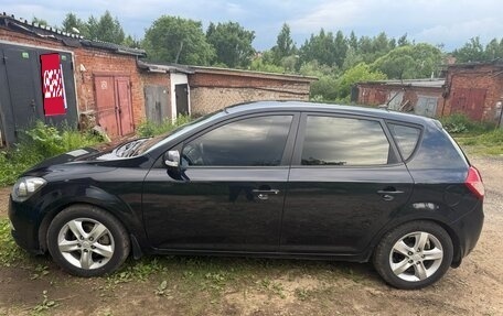 KIA cee'd I рестайлинг, 2011 год, 900 000 рублей, 3 фотография