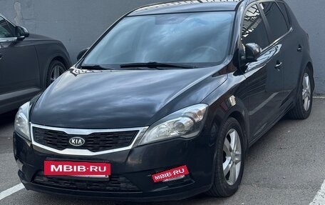 KIA cee'd I рестайлинг, 2011 год, 900 000 рублей, 18 фотография