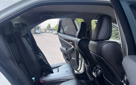 Toyota Crown, 2016 год, 2 450 000 рублей, 8 фотография