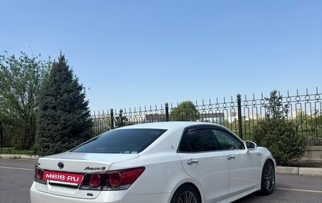 Toyota Crown, 2016 год, 2 450 000 рублей, 7 фотография