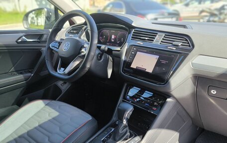 Volkswagen Tiguan II, 2020 год, 3 395 000 рублей, 13 фотография