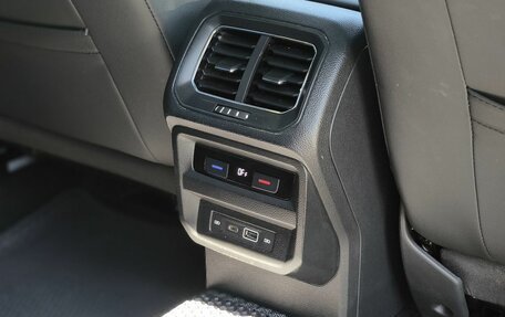 Volkswagen Tiguan II, 2020 год, 3 395 000 рублей, 28 фотография
