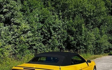 Ford Mustang VI рестайлинг, 2021 год, 3 450 000 рублей, 13 фотография