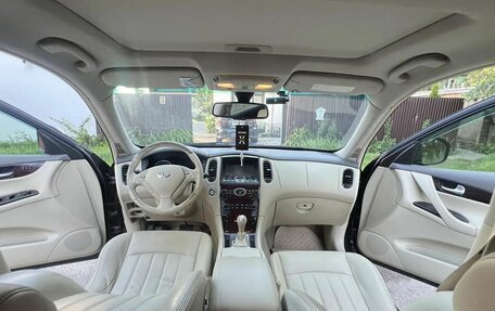 Infiniti QX50 I рестайлинг, 2013 год, 1 950 000 рублей, 18 фотография