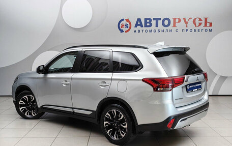 Mitsubishi Outlander III рестайлинг 3, 2022 год, 2 134 000 рублей, 2 фотография