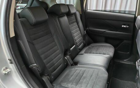 Mitsubishi Outlander III рестайлинг 3, 2022 год, 2 134 000 рублей, 9 фотография
