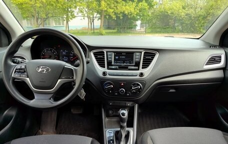 Hyundai Solaris II рестайлинг, 2020 год, 1 250 000 рублей, 23 фотография